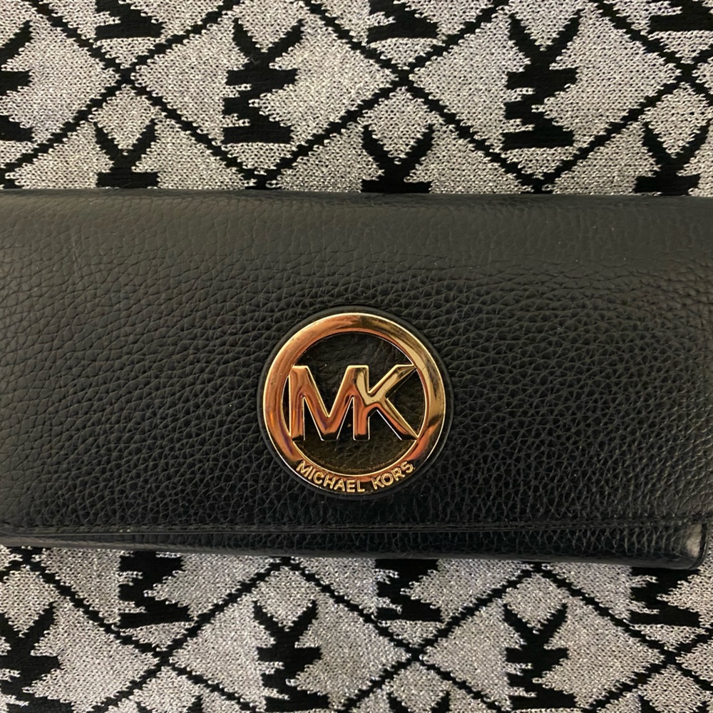 Michael Kors Leather Wallet